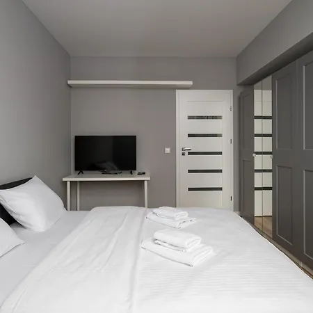 Dunikowskiego Comfy By Bookinghost Apartman *